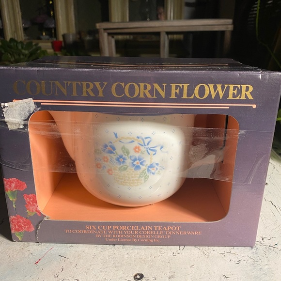 NIB Country Cornflower 6 Cup Teapot matches the Corelle Pattern - Picture 5 of 11